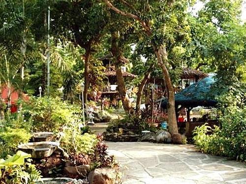 Dona Jovita Garden Resort カランバ エクステリア 写真